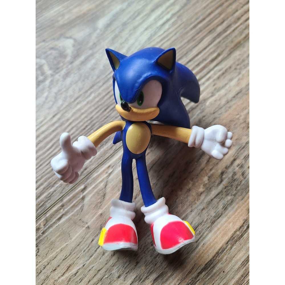 Sonic the Hedgehog Bendable Action Figure Sega Video Game Toy Thumbs Up Pose